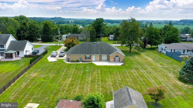 422 BOLLINGER RD, Littlestown, PA 17340