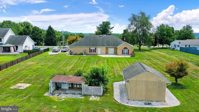 422 BOLLINGER RD, Littlestown, PA 17340