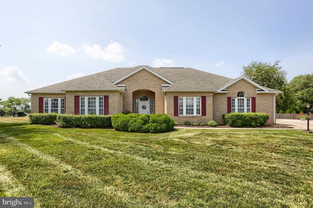 422 BOLLINGER RD, Littlestown, PA 17340