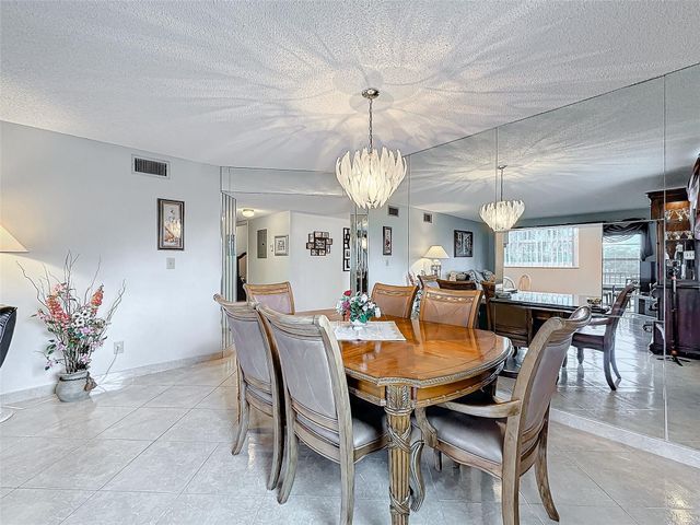 4930 E Sabal Palm Blvd 301, Tamarac, FL 33319