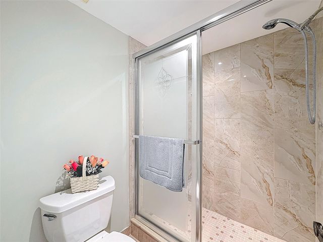 4930 E Sabal Palm Blvd 301, Tamarac, FL 33319