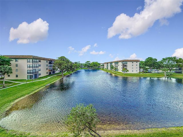 4930 E Sabal Palm Blvd 301, Tamarac, FL 33319