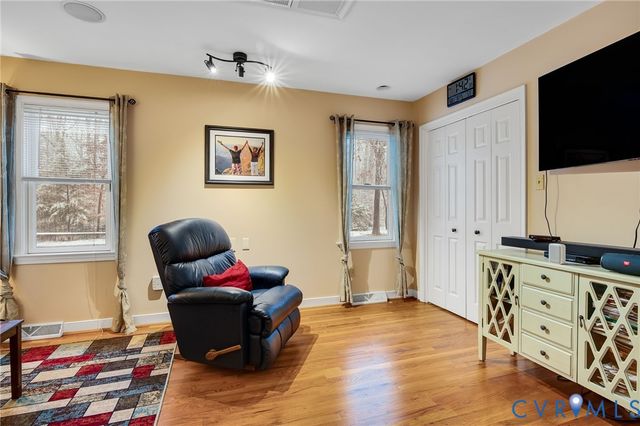 3256 Countryside West Dr, Gum Spring, VA 23065