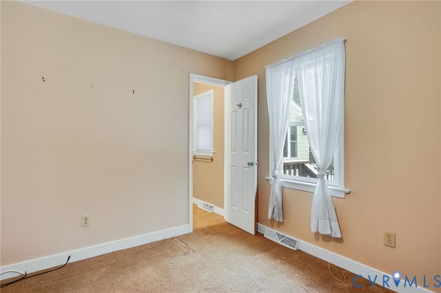 3256 Countryside West Dr, Gum Spring, VA 23065