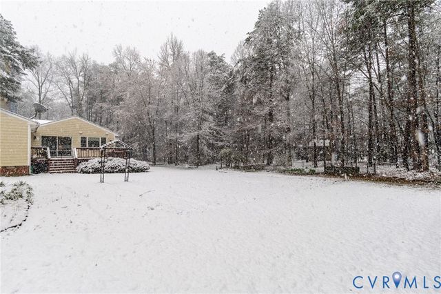 3256 Countryside West Dr, Gum Spring, VA 23065