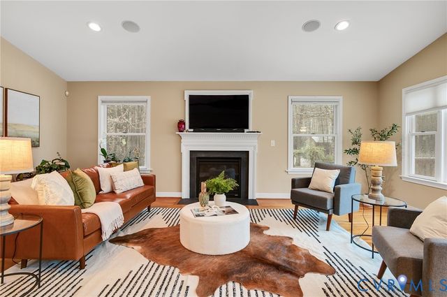 3256 Countryside West Dr, Gum Spring, VA 23065
