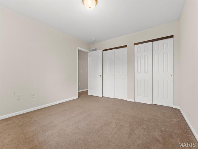 933 Georgetowne Drive, O'fallon, IL 62269