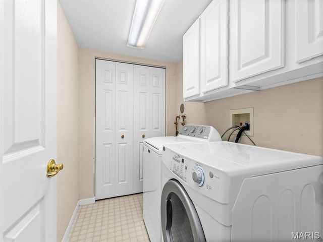 933 Georgetowne Drive, O'fallon, IL 62269
