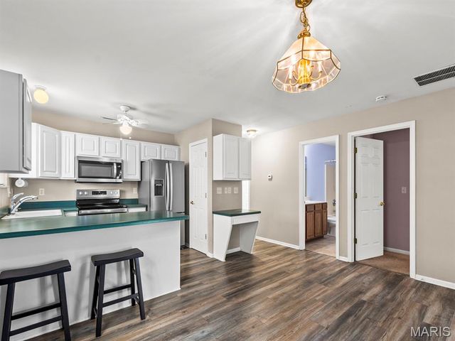 933 Georgetowne Drive, O'fallon, IL 62269