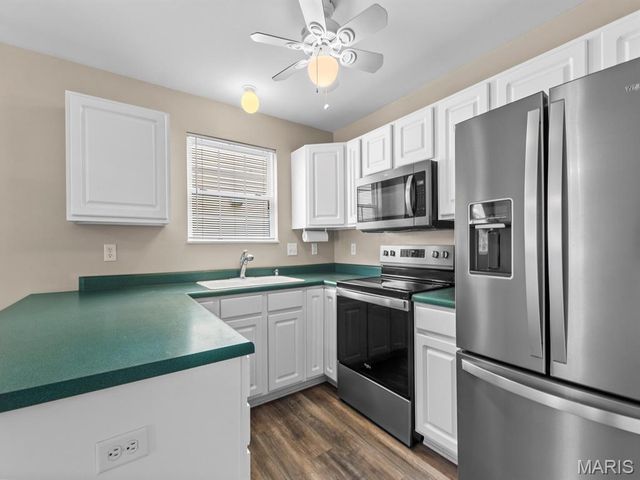 933 Georgetowne Drive, O'fallon, IL 62269