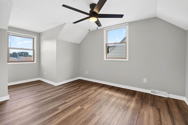 3212 3RD Avenue, Council Bluffs, IA 51501