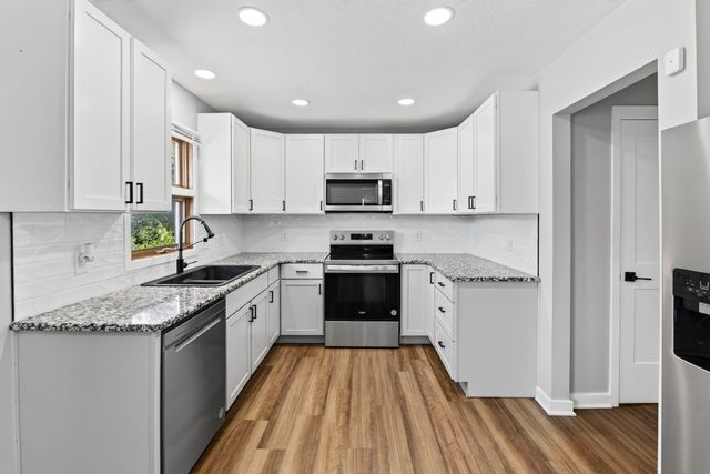 3212 3RD Avenue, Council Bluffs, IA 51501