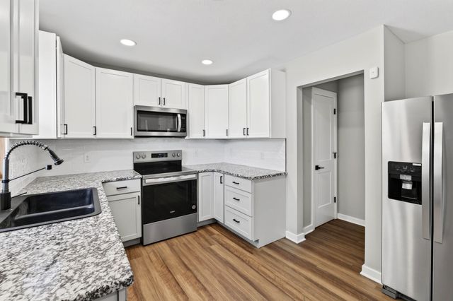 3212 3RD Avenue, Council Bluffs, IA 51501