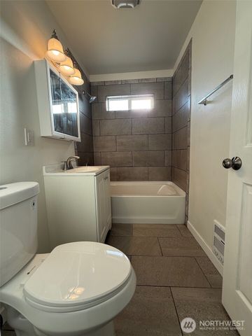 510 S Juniper Drive, Moses Lake, WA 98837