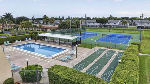 5730 Fernley Drive E 43, West Palm Beach, FL 33415