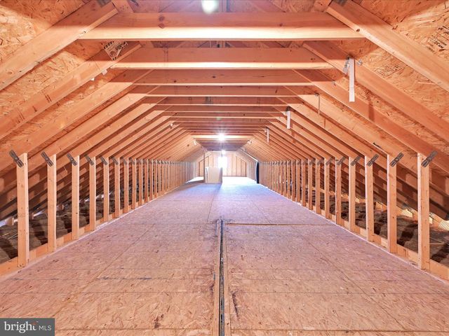 67 PARALLEL RD, Pine Grove, PA 17963