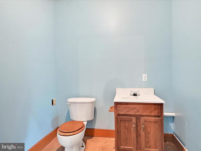 67 PARALLEL RD, Pine Grove, PA 17963