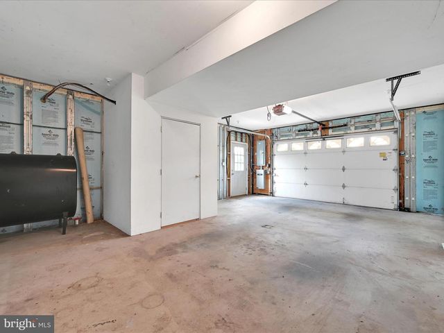 67 PARALLEL RD, Pine Grove, PA 17963