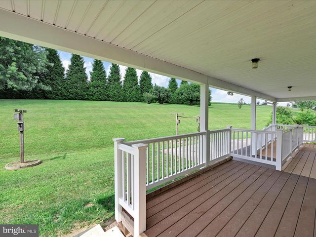 67 PARALLEL RD, Pine Grove, PA 17963