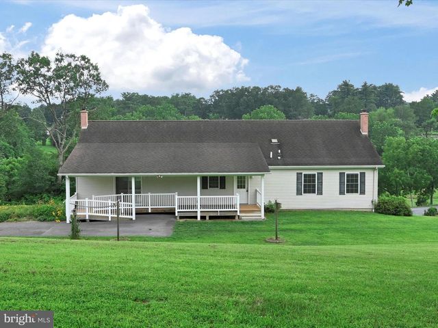 67 PARALLEL RD, Pine Grove, PA 17963