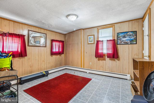 2109 CAPITOL TRL, Newark, DE 19711