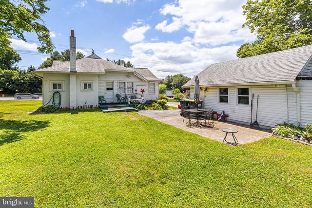 2109 CAPITOL TRL, Newark, DE 19711