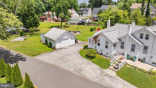 2109 CAPITOL TRL, Newark, DE 19711