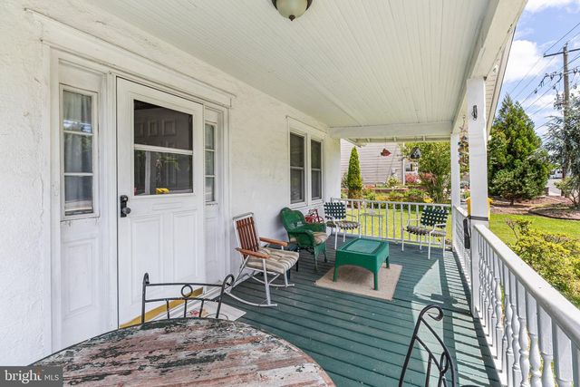 2109 CAPITOL TRL, Newark, DE 19711