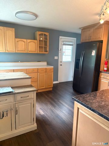 19 Kent Court, Middletown, CT 06457