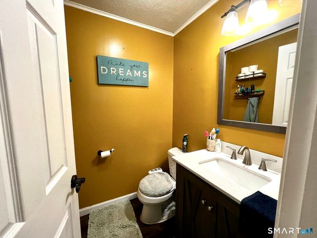 19 Kent Court, Middletown, CT 06457