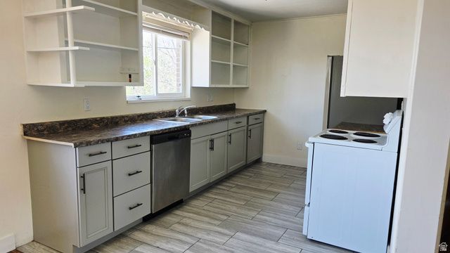 7708 W GLENWOOD AVE, Magna, UT 84044