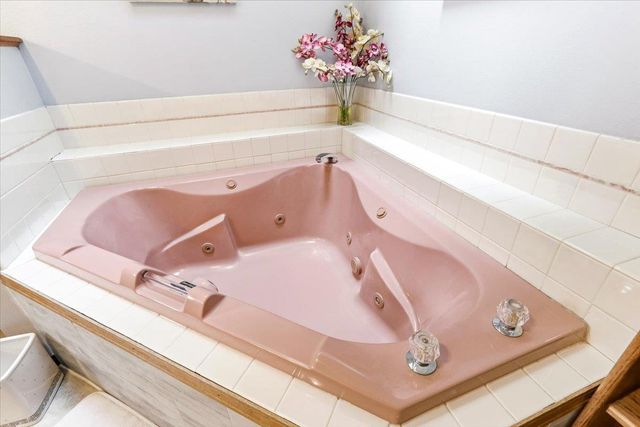 3630 NORTH VALLEY DRIVE, Wisconsin Rapids, WI 54494