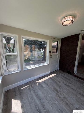 1511 S 61 Avenue, Omaha, NE 68106