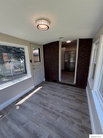 1511 S 61 Avenue, Omaha, NE 68106