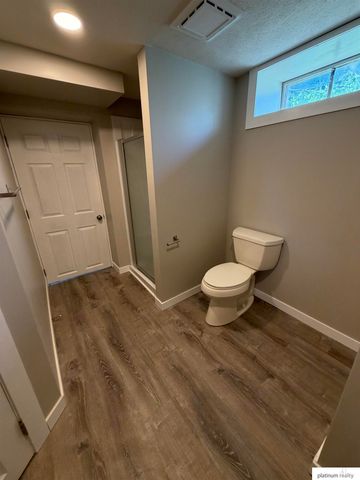 1511 S 61 Avenue, Omaha, NE 68106