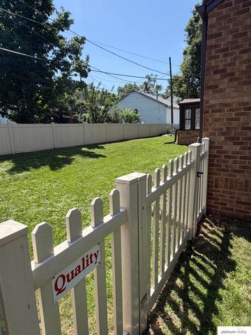 1511 S 61 Avenue, Omaha, NE 68106