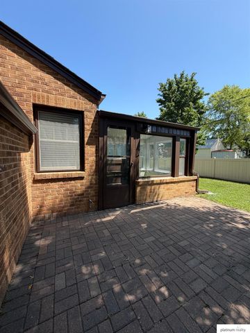 1511 S 61 Avenue, Omaha, NE 68106