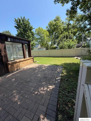 1511 S 61 Avenue, Omaha, NE 68106