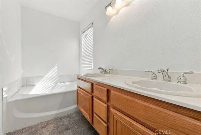 790 Sugar Maple, Corona, CA 92881