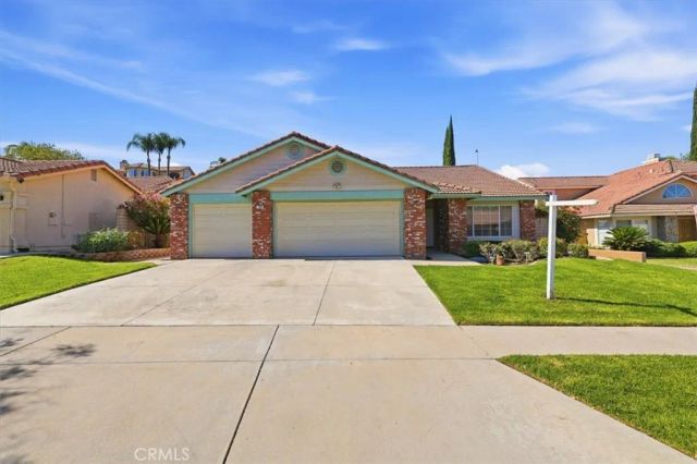 790 Sugar Maple, Corona, CA 92881
