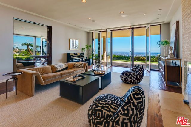 380 Trousdale Place, Beverly Hills, CA 90210