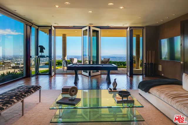 380 Trousdale Place, Beverly Hills, CA 90210