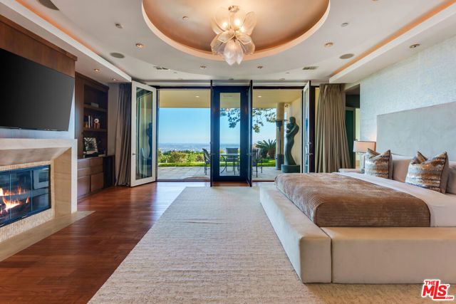 380 Trousdale Place, Beverly Hills, CA 90210