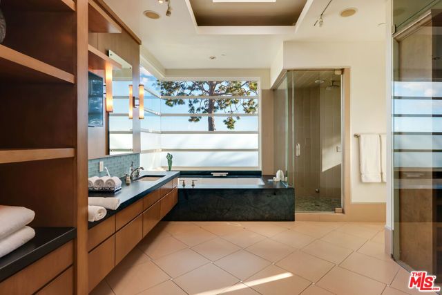 380 Trousdale Place, Beverly Hills, CA 90210