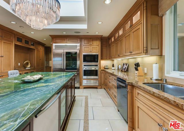 380 Trousdale Place, Beverly Hills, CA 90210