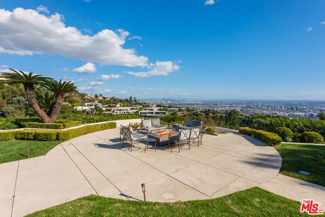 380 Trousdale Place, Beverly Hills, CA 90210