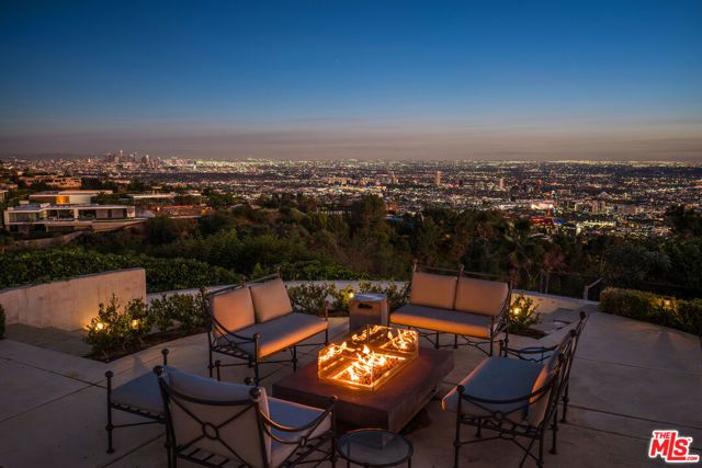 380 Trousdale Place, Beverly Hills, CA 90210