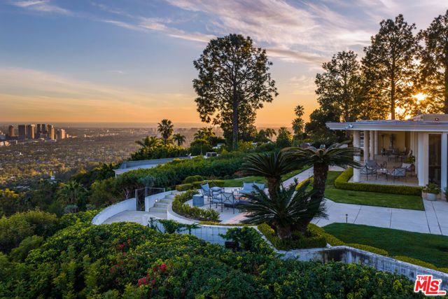 380 Trousdale Place, Beverly Hills, CA 90210