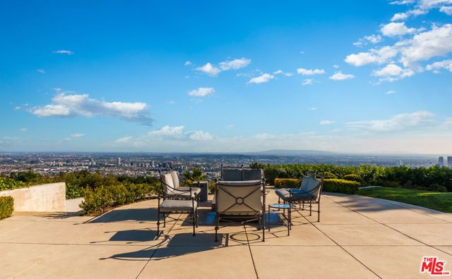 380 Trousdale Place, Beverly Hills, CA 90210