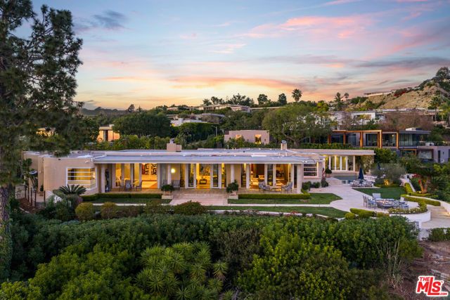 380 Trousdale Place, Beverly Hills, CA 90210